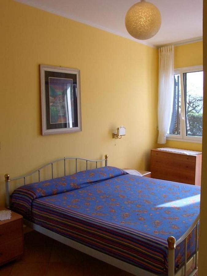 Casa Gialla Imperia Εξωτερικό φωτογραφία